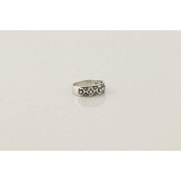 Sterling Silver Flower and Marcasite Band Ring Size 7 3/4 - Picture 3 of 7
